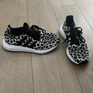 Addidas shoes leopard
